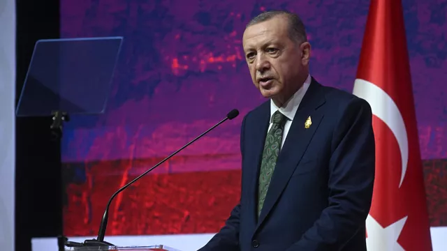 Erdogan leads in Turkey’s election race, poll shows